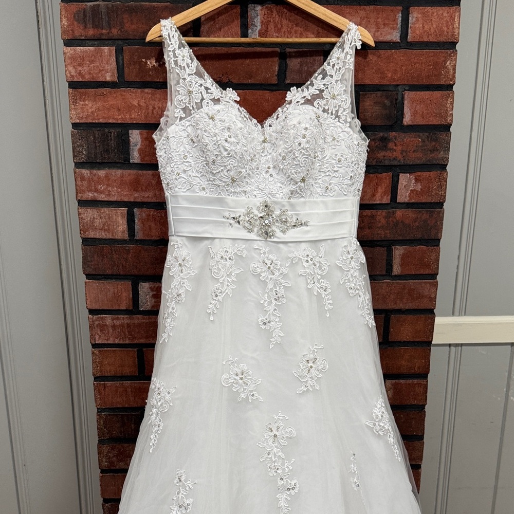 Moda bella  White Lace wedding dress